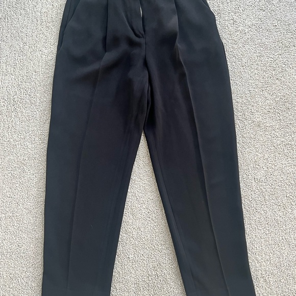 Wilfred size 2 dress pant - very good condition - similar to carrot pant - Picture 3 of 5